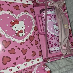 Hello Kitty 40oz Stanley Limited Edition Tumbler with display Box